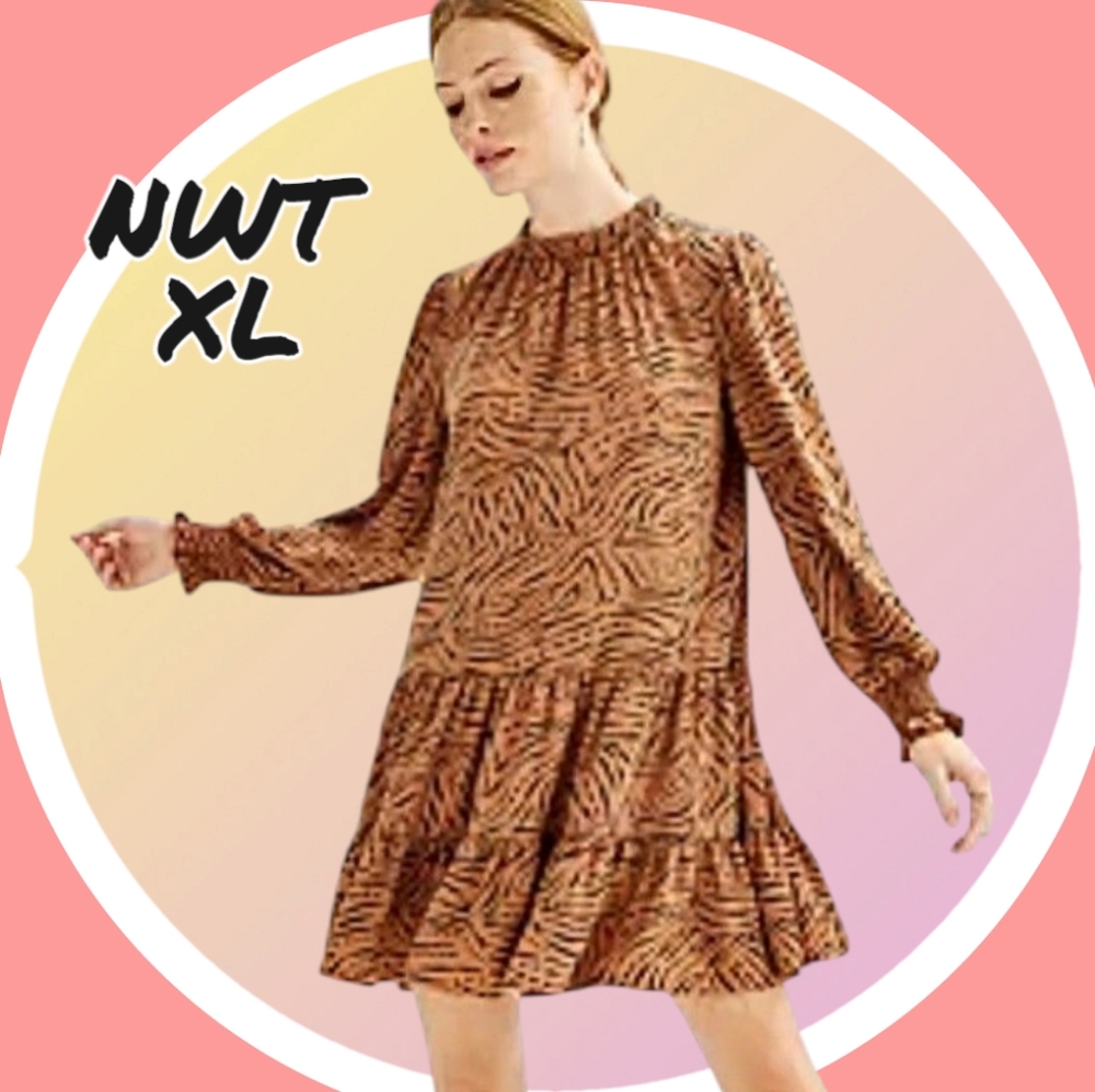 NWT XL Long Sleeve Swing Dress w Dotted & Dash Lines